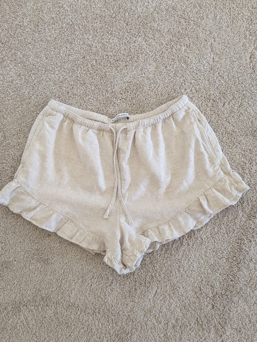 NWOT Linen-Blend Ruffle Hem Drawstring Shorts - Cream